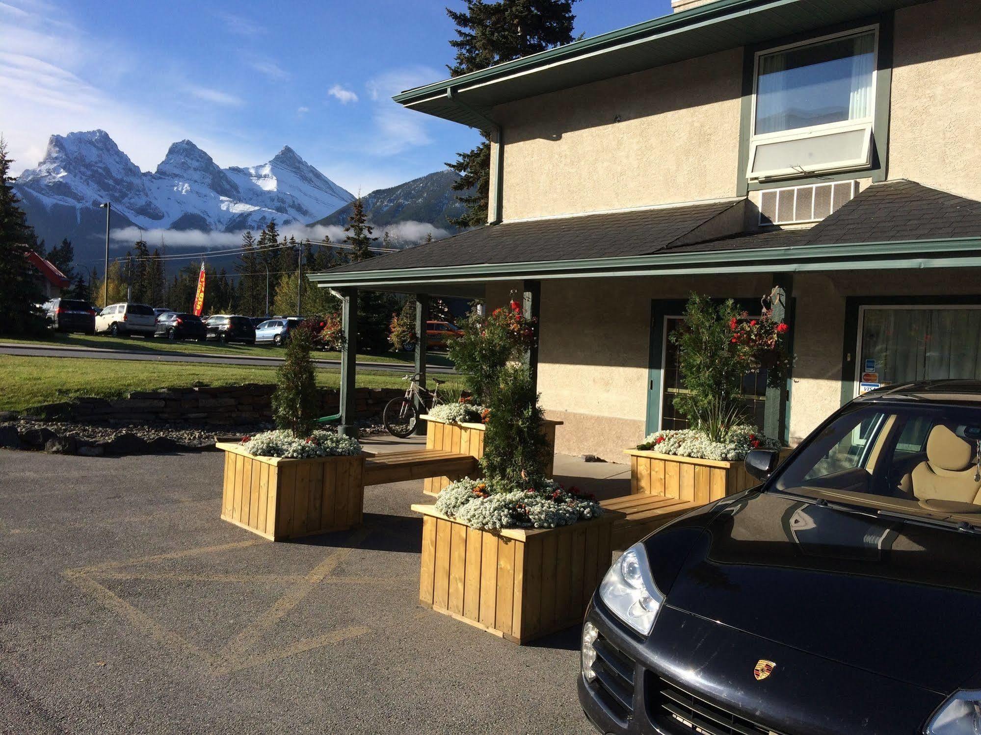 Mountain View Inn Canmore Exteriér fotografie